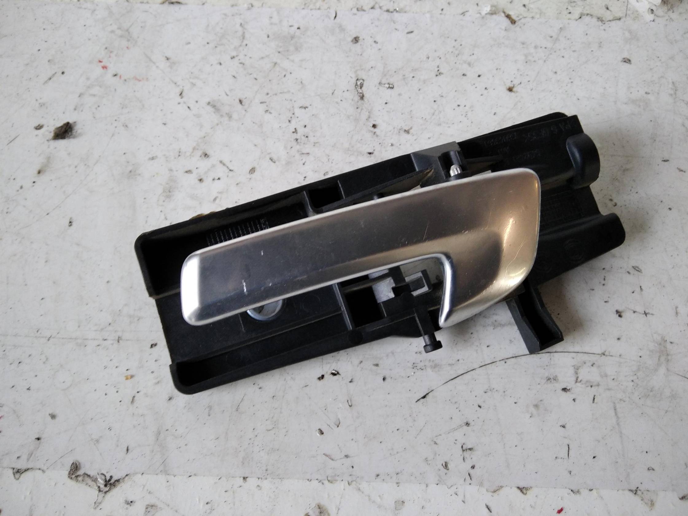 Maniglia porta ant. sx.